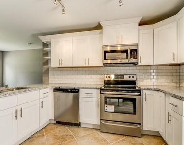 567 Ashburton Avenue - Photo Thumbnail 3