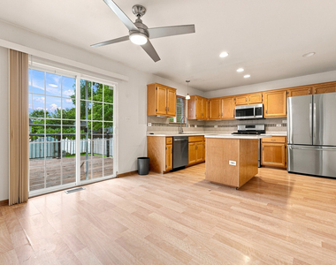 2202 Mulberry Road - Photo Thumbnail 4