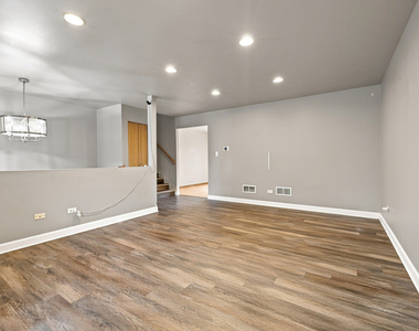 2202 Mulberry Road - Photo Thumbnail 3