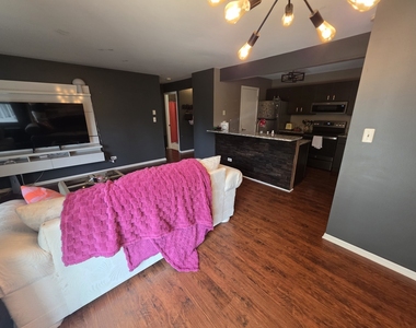 4402 W Shamrock Lane - Photo Thumbnail 14