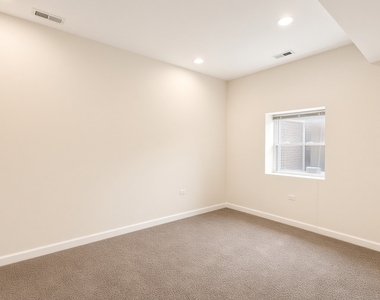 4605 N Kimball Avenue - Photo Thumbnail 11