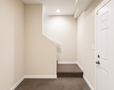 4605 N Kimball Avenue - Photo Thumbnail 9