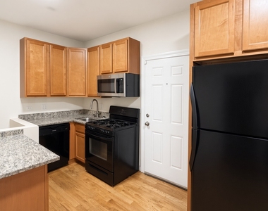 4605 N Kimball Avenue - Photo Thumbnail 1