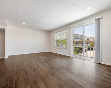 2961 Reflection Drive - Photo Thumbnail 5