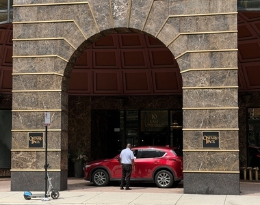 10 E Ontario Street - Photo Thumbnail 1