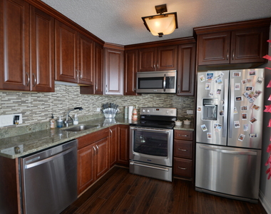 10 E Ontario Street - Photo Thumbnail 6
