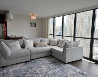 10 E Ontario Street - Photo Thumbnail 7
