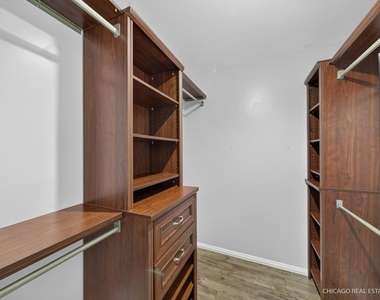 152 Brittany Drive - Photo Thumbnail 10