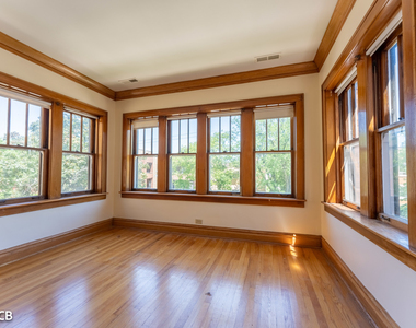 5325 W Montrose Avenue - Photo Thumbnail 20