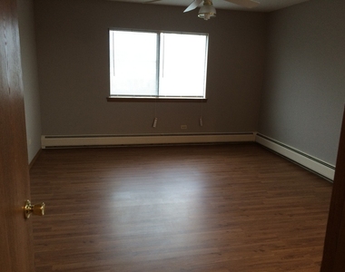 4709 Yender Avenue - Photo Thumbnail 5