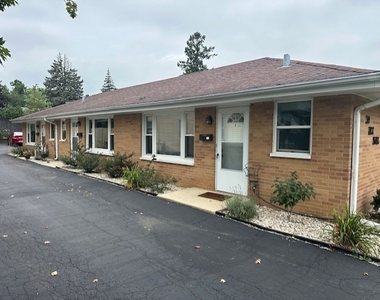 209 W Maple Avenue - Photo Thumbnail 1