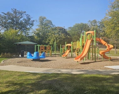 8440 W 95th Street - Photo Thumbnail 17