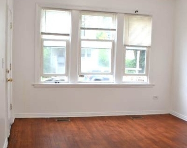 8426 S Brandon Avenue - Photo Thumbnail 1