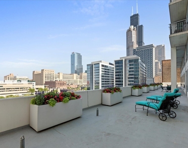 701 S Wells Street - Photo Thumbnail 16