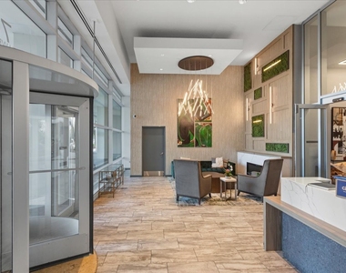 701 S Wells Street - Photo Thumbnail 11