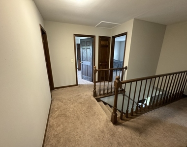 1013 E Benton Avenue - Photo Thumbnail 12