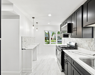 117 Morris Avenue - Photo Thumbnail 6