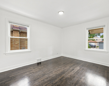 117 Morris Avenue - Photo Thumbnail 10