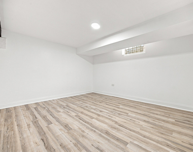 117 Morris Avenue - Photo Thumbnail 15