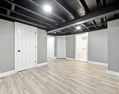 117 Morris Avenue - Photo Thumbnail 12