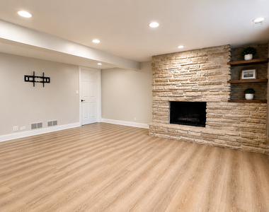 602 S Carol Lane - Photo Thumbnail 8