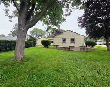 336 E Orchard Street - Photo Thumbnail 24