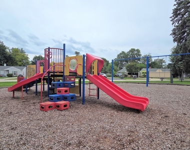 336 E Orchard Street - Photo Thumbnail 29
