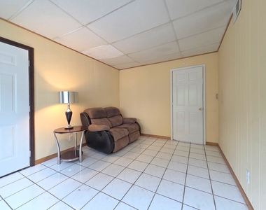 336 E Orchard Street - Photo Thumbnail 20