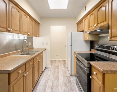 909 Buccaneer Drive - Photo Thumbnail 8