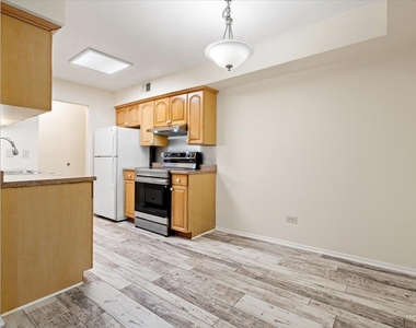 909 Buccaneer Drive - Photo Thumbnail 6