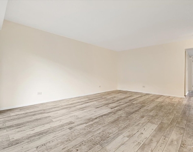 909 Buccaneer Drive - Photo Thumbnail 4