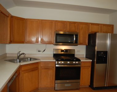 3s572 Haylett Avenue - Photo Thumbnail 3