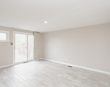 720 Durham Lane - Photo Thumbnail 18