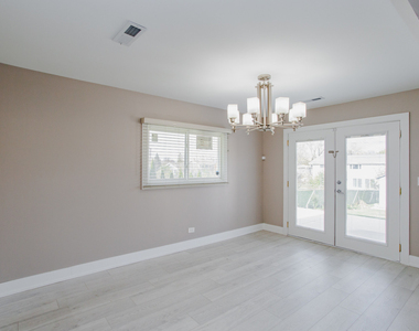 720 Durham Lane - Photo Thumbnail 10