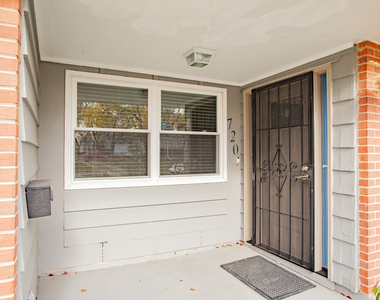 720 Durham Lane - Photo Thumbnail 1