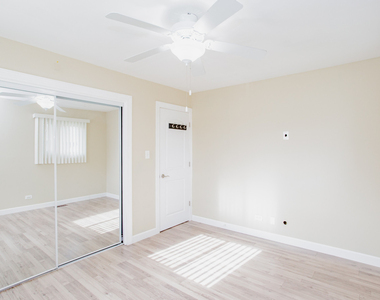 720 Durham Lane - Photo Thumbnail 14
