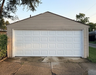 17002 Greenbay Avenue - Photo Thumbnail 11