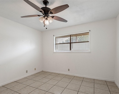 120 Mcadams Lane - Photo Thumbnail 9