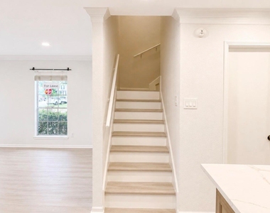 14401 Misty Meadow Ct - Photo Thumbnail 9