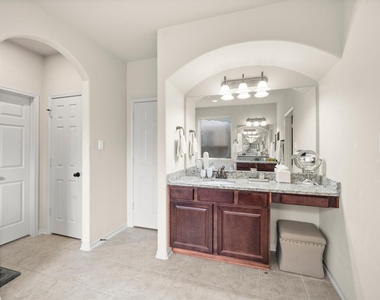 58 W Canyon Wren Circle - Photo Thumbnail 31