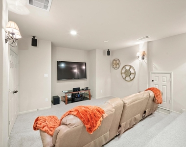 58 W Canyon Wren Circle - Photo Thumbnail 36