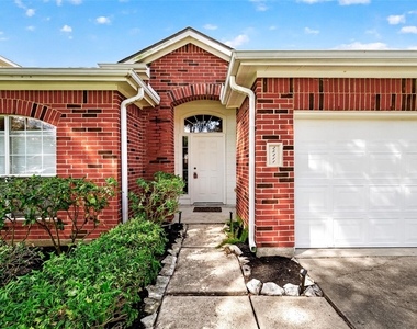 25211 Sierra Woods Lane - Photo Thumbnail 4