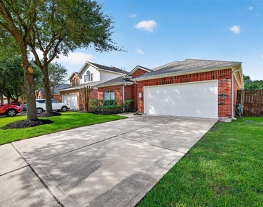 25211 Sierra Woods Lane - Photo Thumbnail 2
