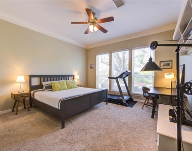 5222 Summer Snow Drive - Photo Thumbnail 8