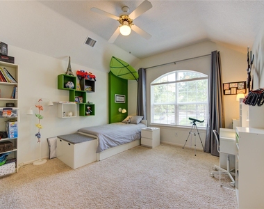 5222 Summer Snow Drive - Photo Thumbnail 30