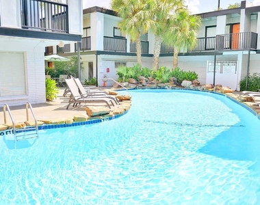 219 Marshall Street - Photo Thumbnail 10