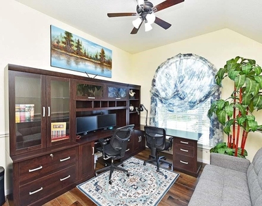 22121 Atwater Canyon Lane - Photo Thumbnail 19