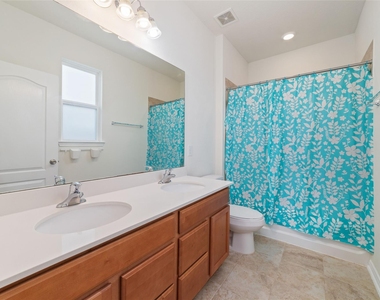 16615 Chill Brook Drive - Photo Thumbnail 11