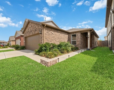 16615 Chill Brook Drive - Photo Thumbnail 2