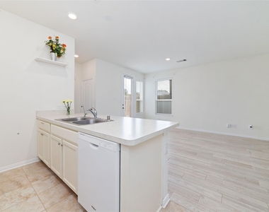 16615 Chill Brook Drive - Photo Thumbnail 18